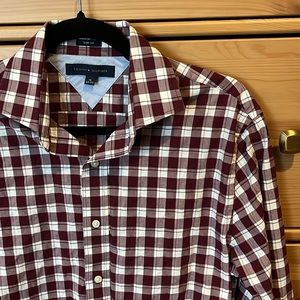 Tommy Hilfiger checkered shirt in maroon/purple